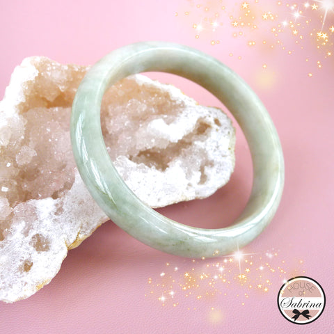 HIGH GRADE BURMESE JADE SOLID BANGLE (18cm)
